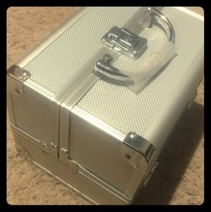 Cosmetic Train Case